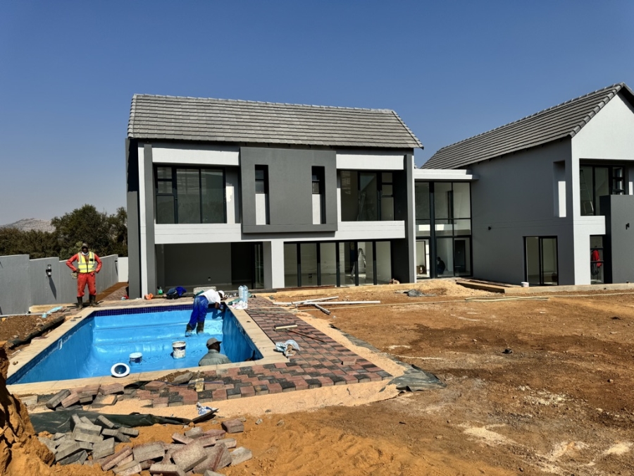 5 Bedroom Property for Sale in Kosmos North West